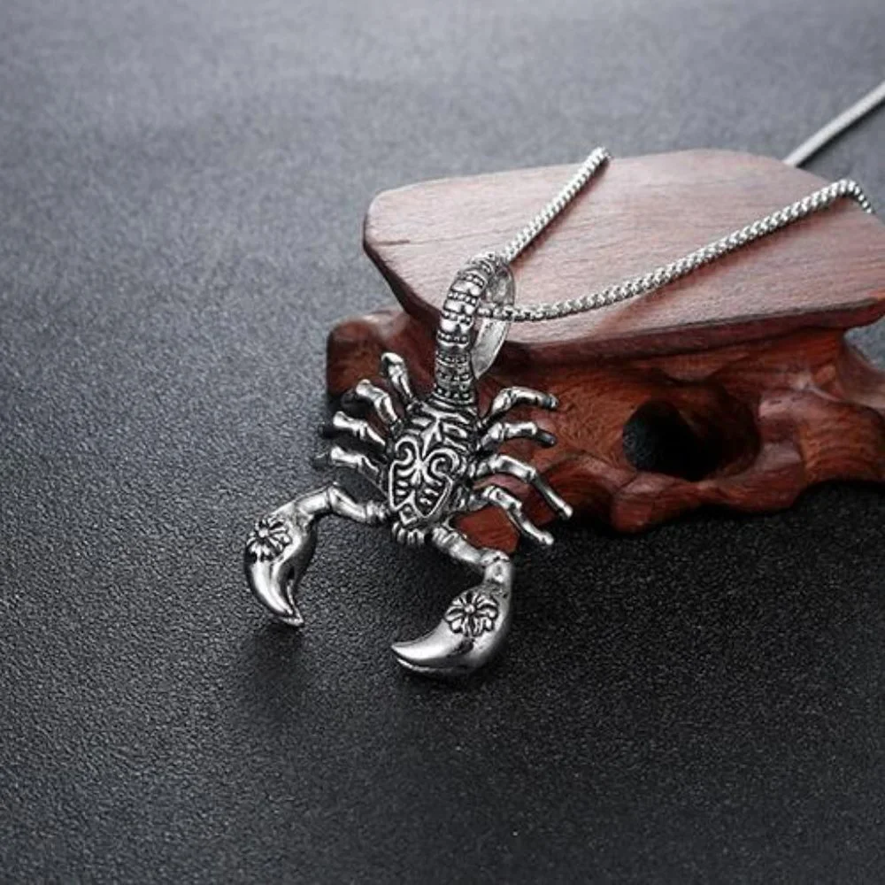 ❤️Retro Stainless steel scorpion pendant necklace for women/men, N90201P195